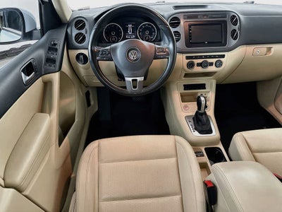 Volkswagen Tiguan S 2017