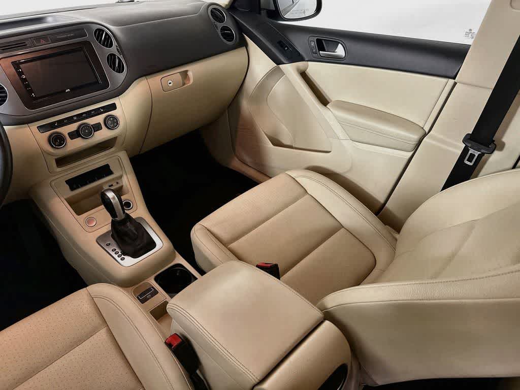 Volkswagen Tiguan S 2017