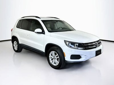 Volkswagen Tiguan S 2017