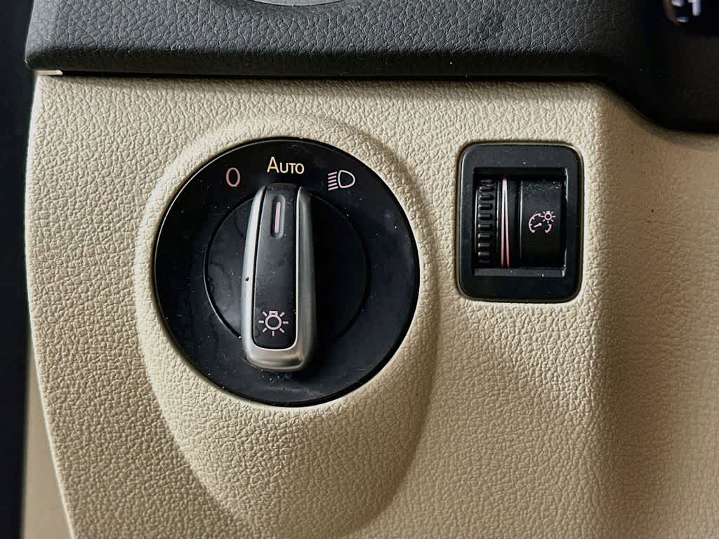 Volkswagen Tiguan S 2017
