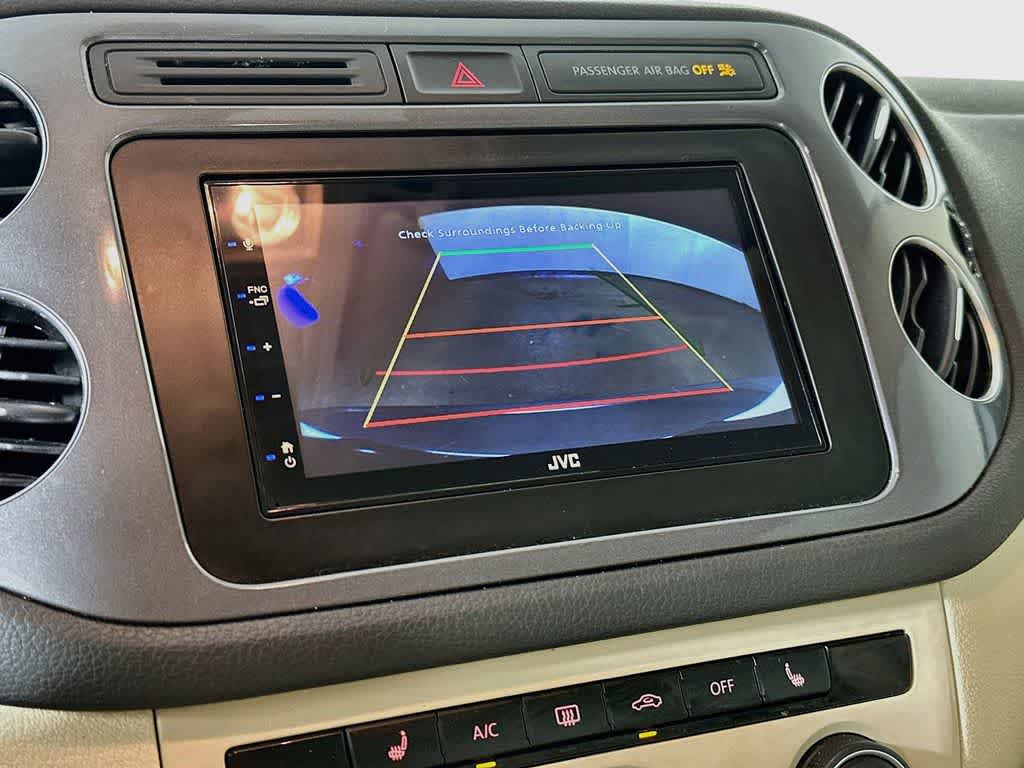 Volkswagen Tiguan S 2017