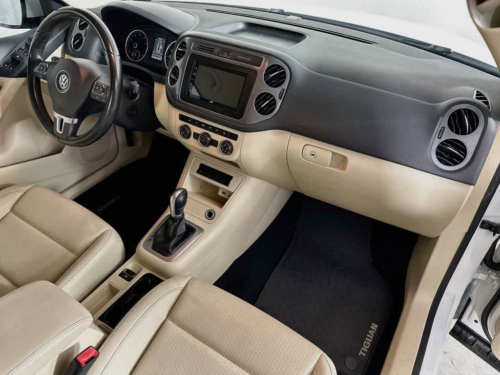 Volkswagen Tiguan S 2017