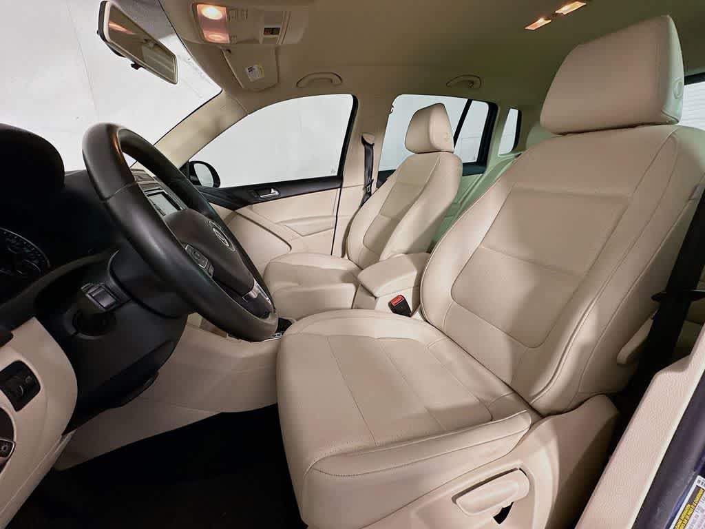 Volkswagen Tiguan SE 2015