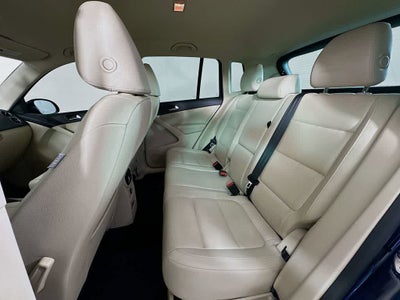 Volkswagen Tiguan SE 2015