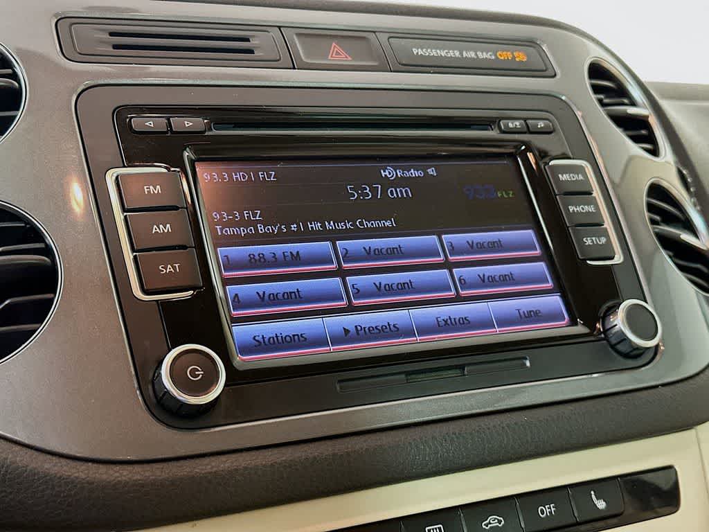 Volkswagen Tiguan SE 2015