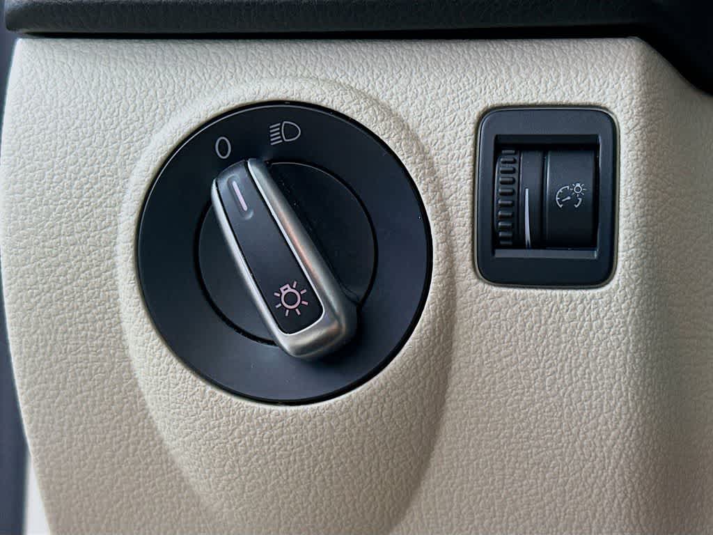 Volkswagen Tiguan SE 2015