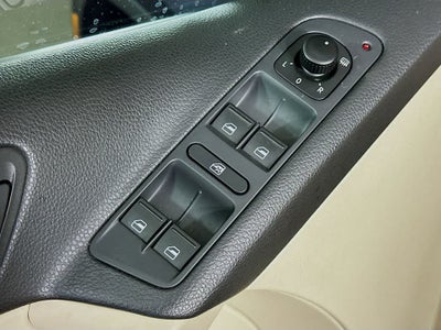 Volkswagen Tiguan SE 2015