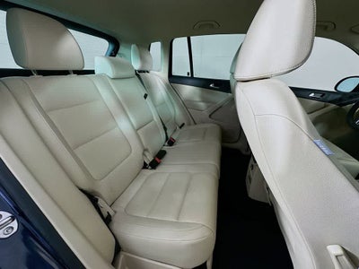 Volkswagen Tiguan SE 2015