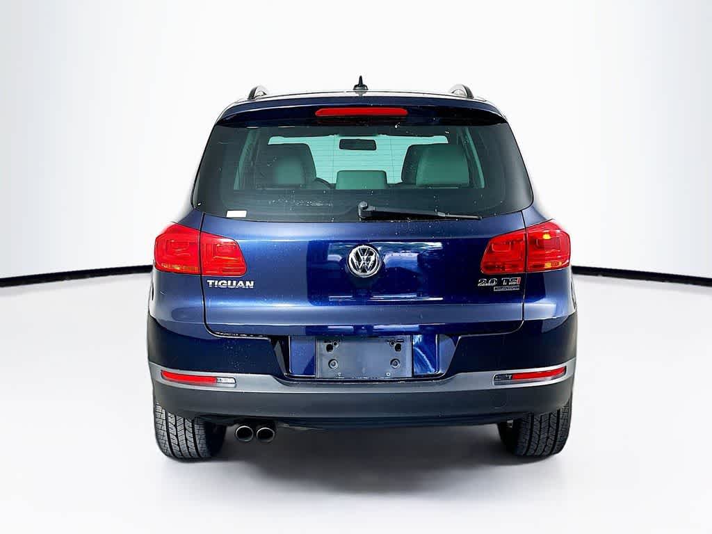 Volkswagen Tiguan SE 2015