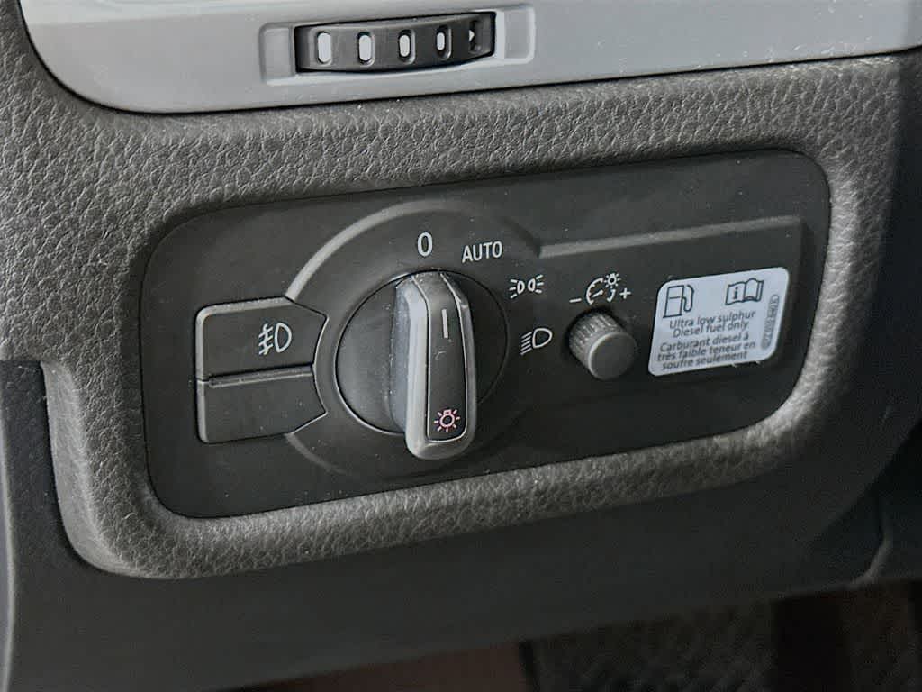 Volkswagen Touareg Lux 2013