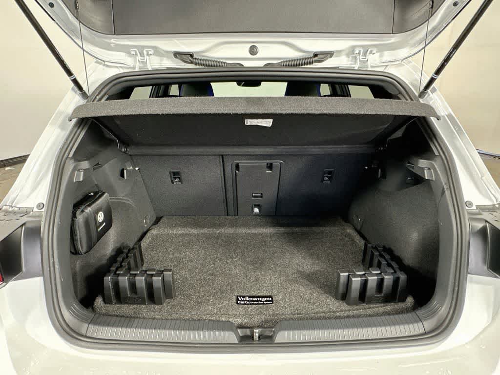 Volkswagen Golf R 2.0T 2023