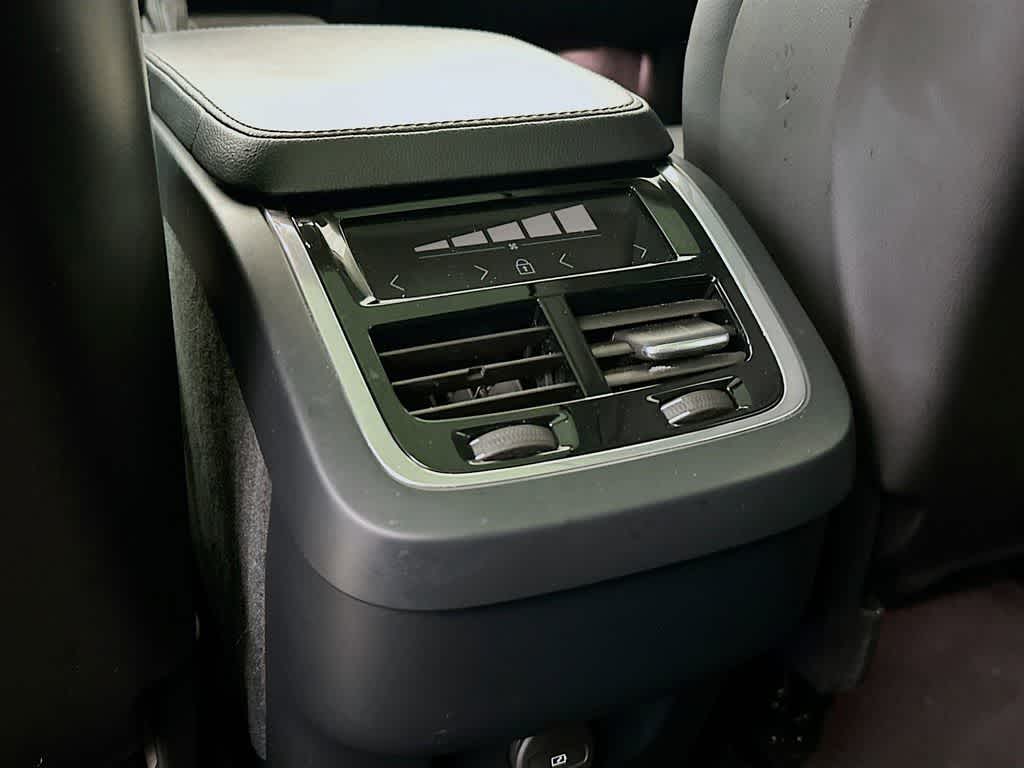 Volvo XC90 Momentum 2022