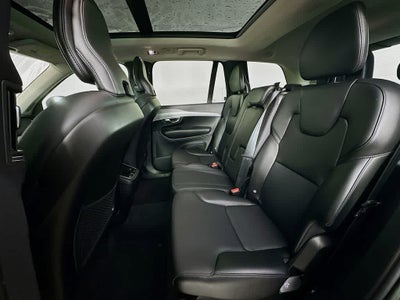 Volvo XC90 Momentum 2022