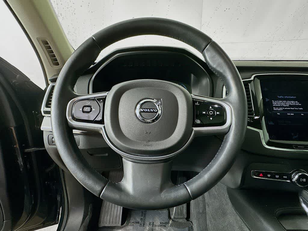 Volvo XC90 Momentum 2022