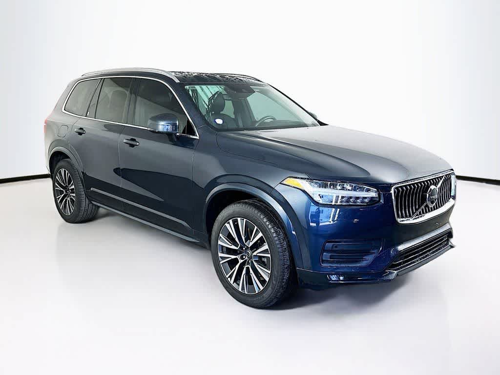 Volvo XC90 Momentum 2022