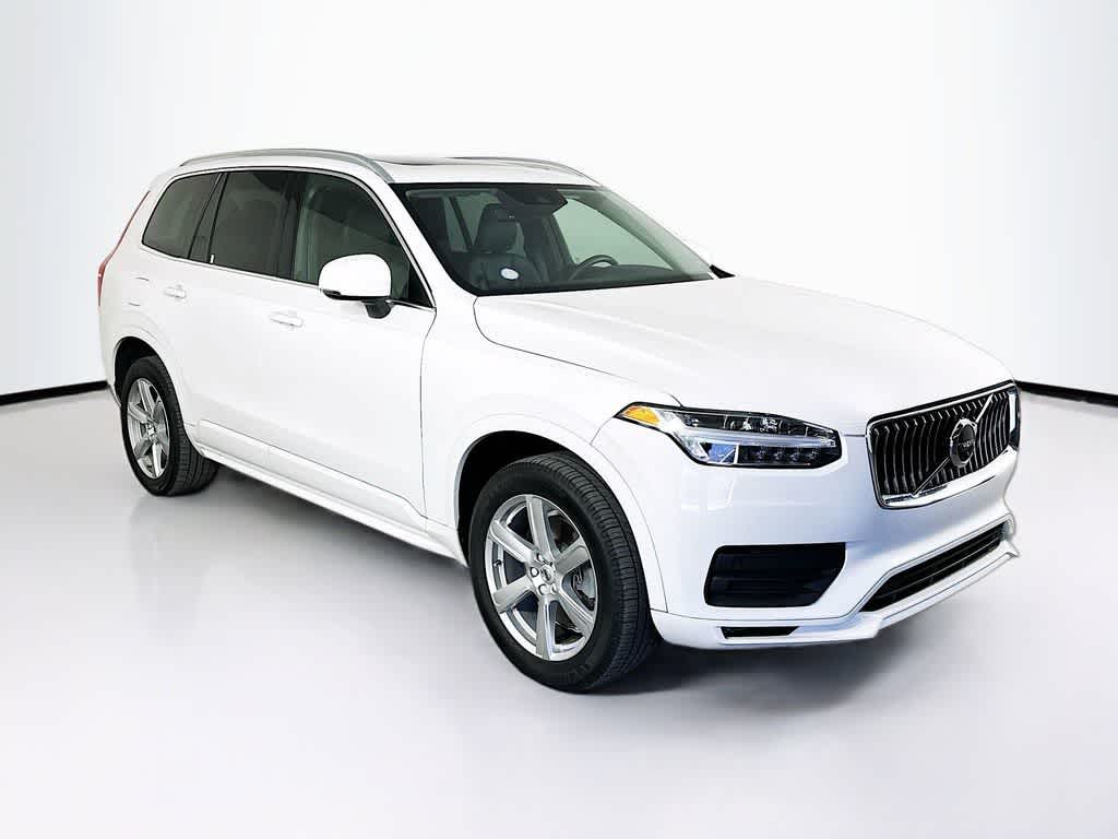 Volvo XC90 Momentum 2022
