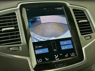 Volvo XC90 Momentum 2022