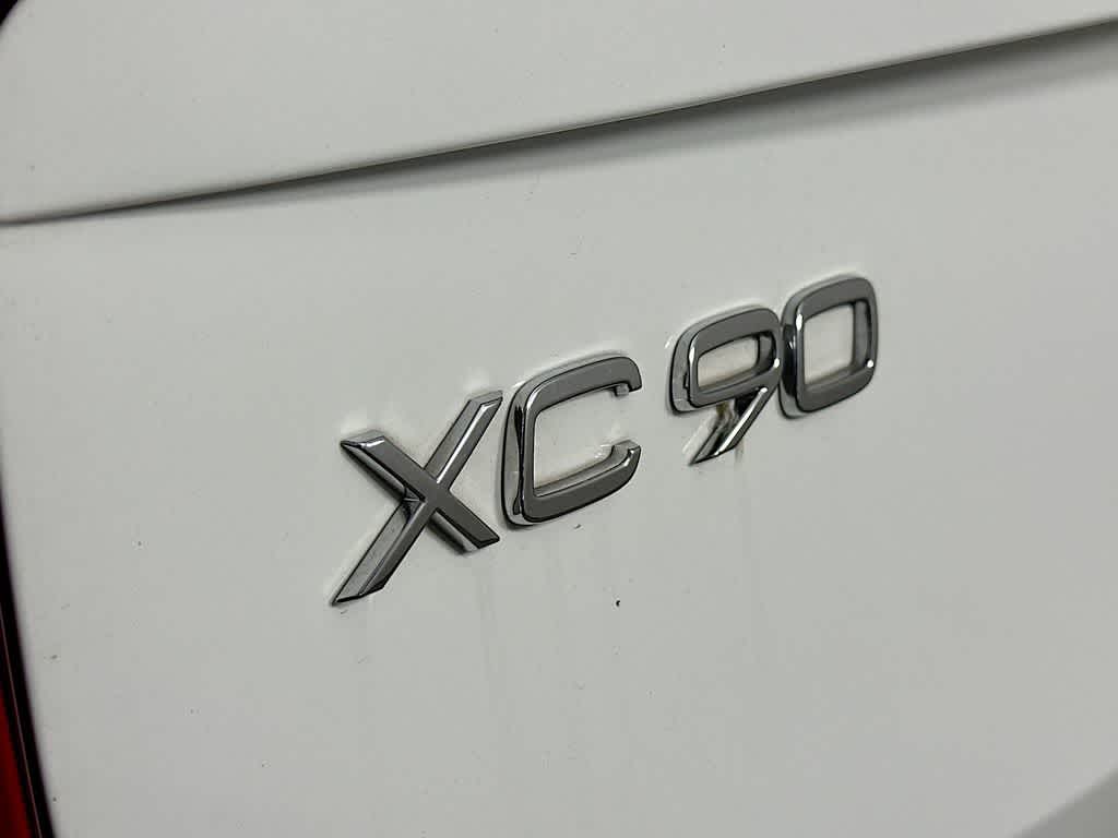 Volvo XC90 Momentum 2022