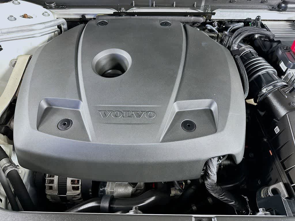 Volvo XC90 Momentum 2022
