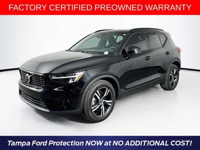 2023 Volvo XC40 Plus Tema Oscuro