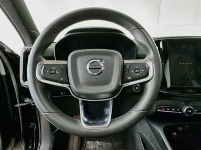 2023 Volvo XC40 Plus Tema Oscuro