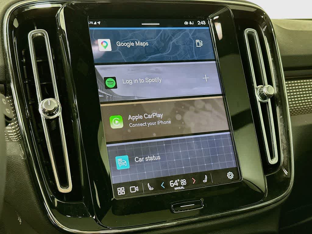 2023 Volvo XC40 Plus Tema Oscuro