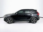 2023 Volvo XC40 Plus Tema Oscuro