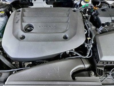 2023 Volvo XC40 Plus Tema Oscuro