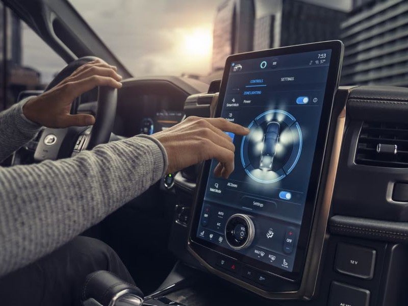 Concesionario de vehículos eléctricos St. Petersburg FL